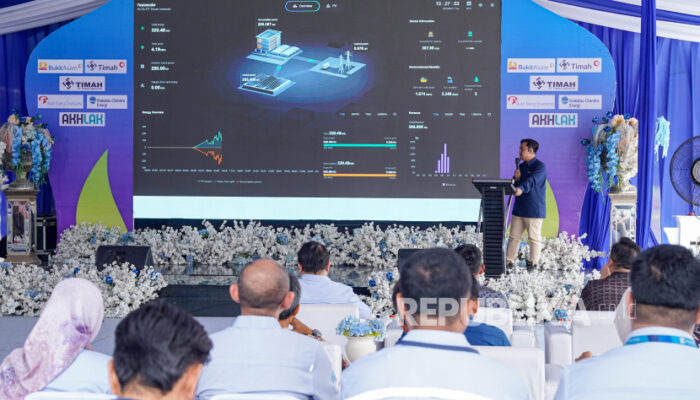 PT Timah Luncurkan Proyek PLTS