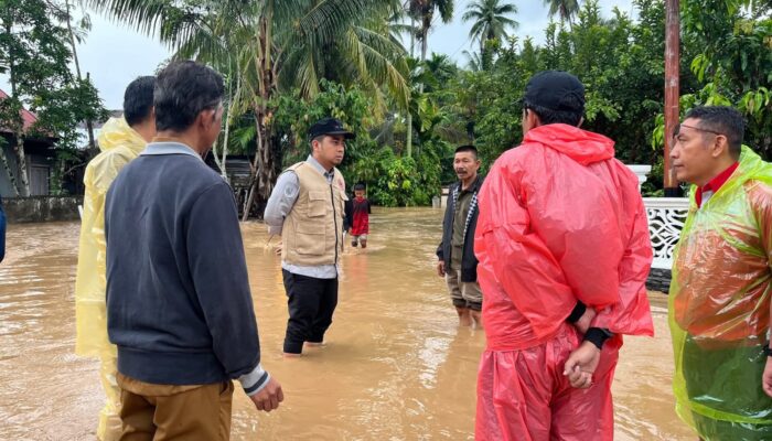 Gerak Cepat,  Wali Kota Solok Tinjau Lokasi Banjir di Tanah Garam