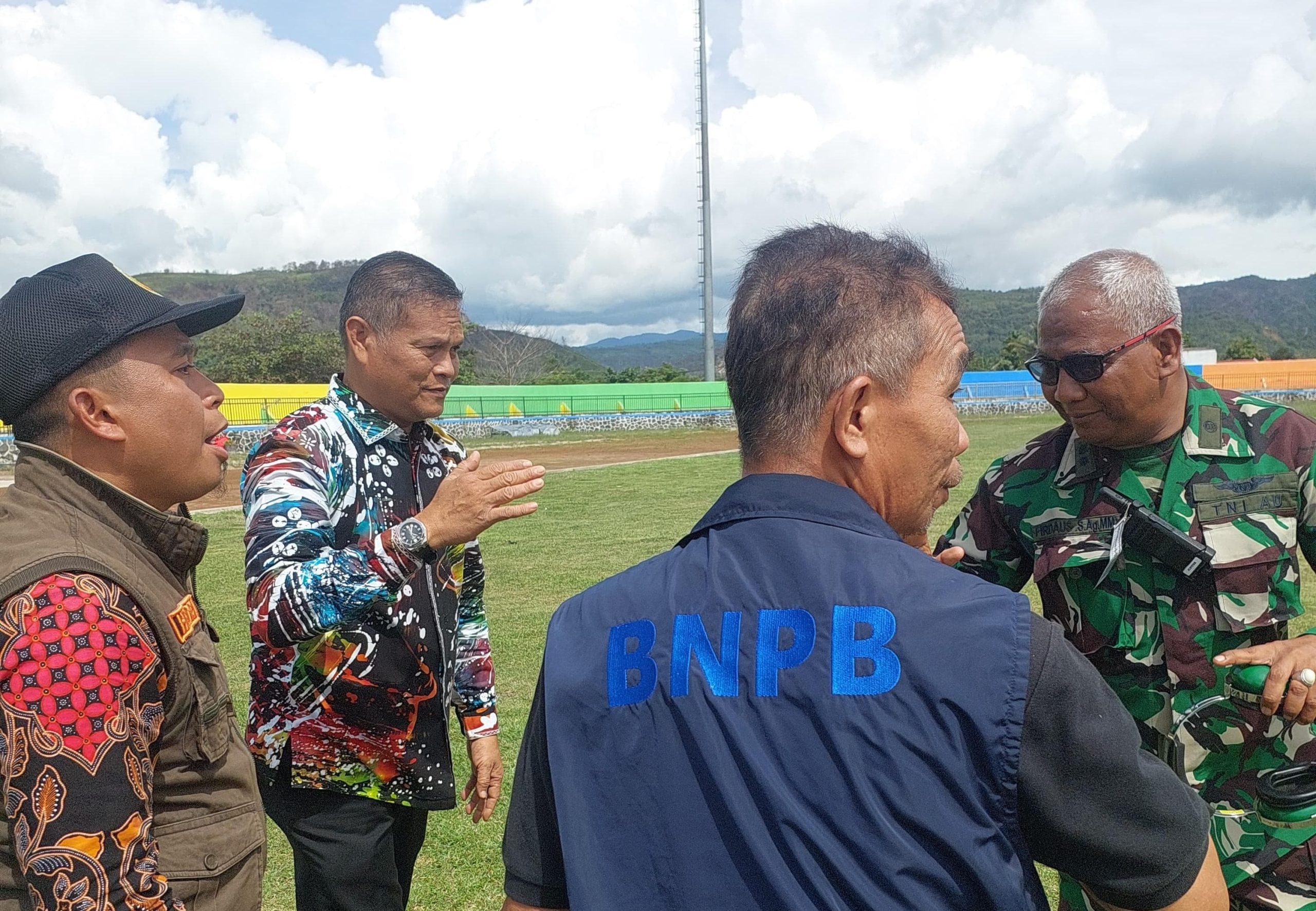 Letkol Firdaus Terjunkan Bantuan Bencana Alam di Limapuluh Kota Via Udara