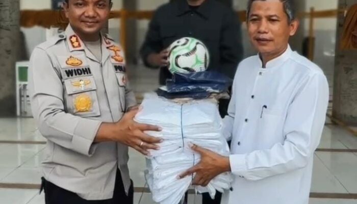 Sosok Pemimpin, Kapolres AKBP Widi Setiawan Peduli Fasilitas Pesantren