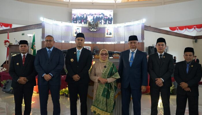 Rapat Paripurna DPRD Peringatan HJK Sijunjung : 77 Tahun Berkolaborasi Membangun, Mewujudkan Sijunjung Idaman.